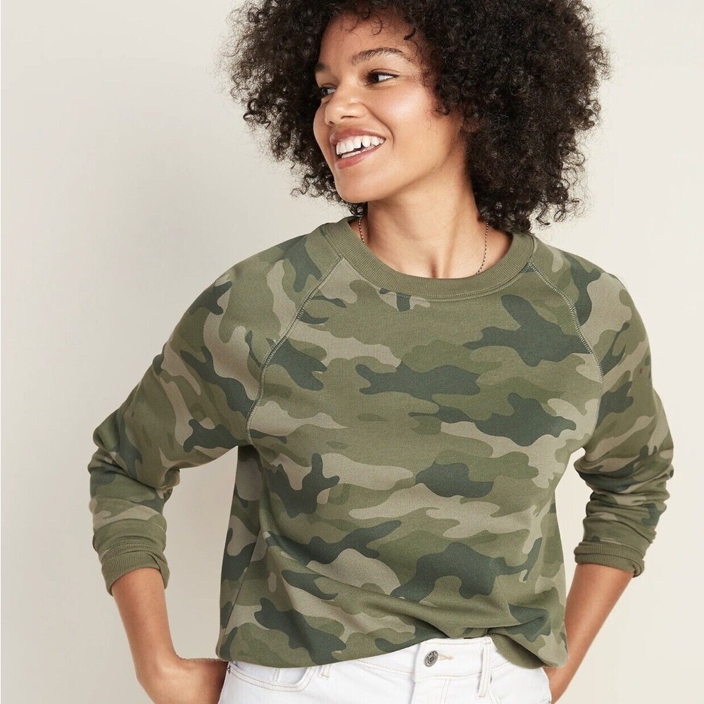 Old Navy Army Green Camo Camouflage Print Pullover Sweatshirt Sweater Shirt Top